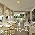 Acrotel Elea 4*